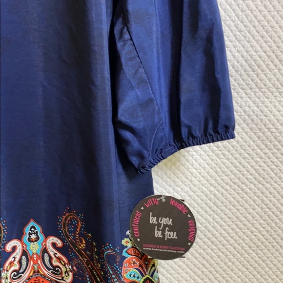 Dress - Picture 4 of 4